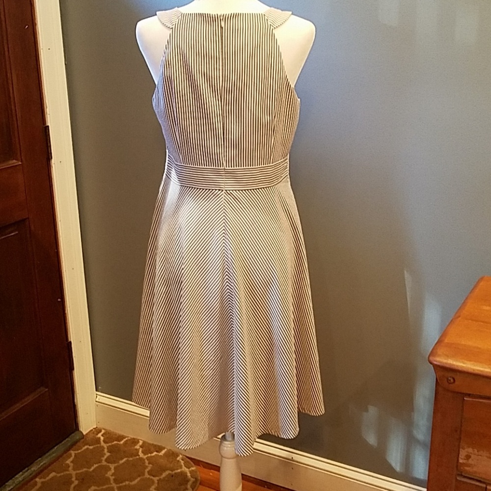 London Times Sleeveless Dress - Picture 2 of 2